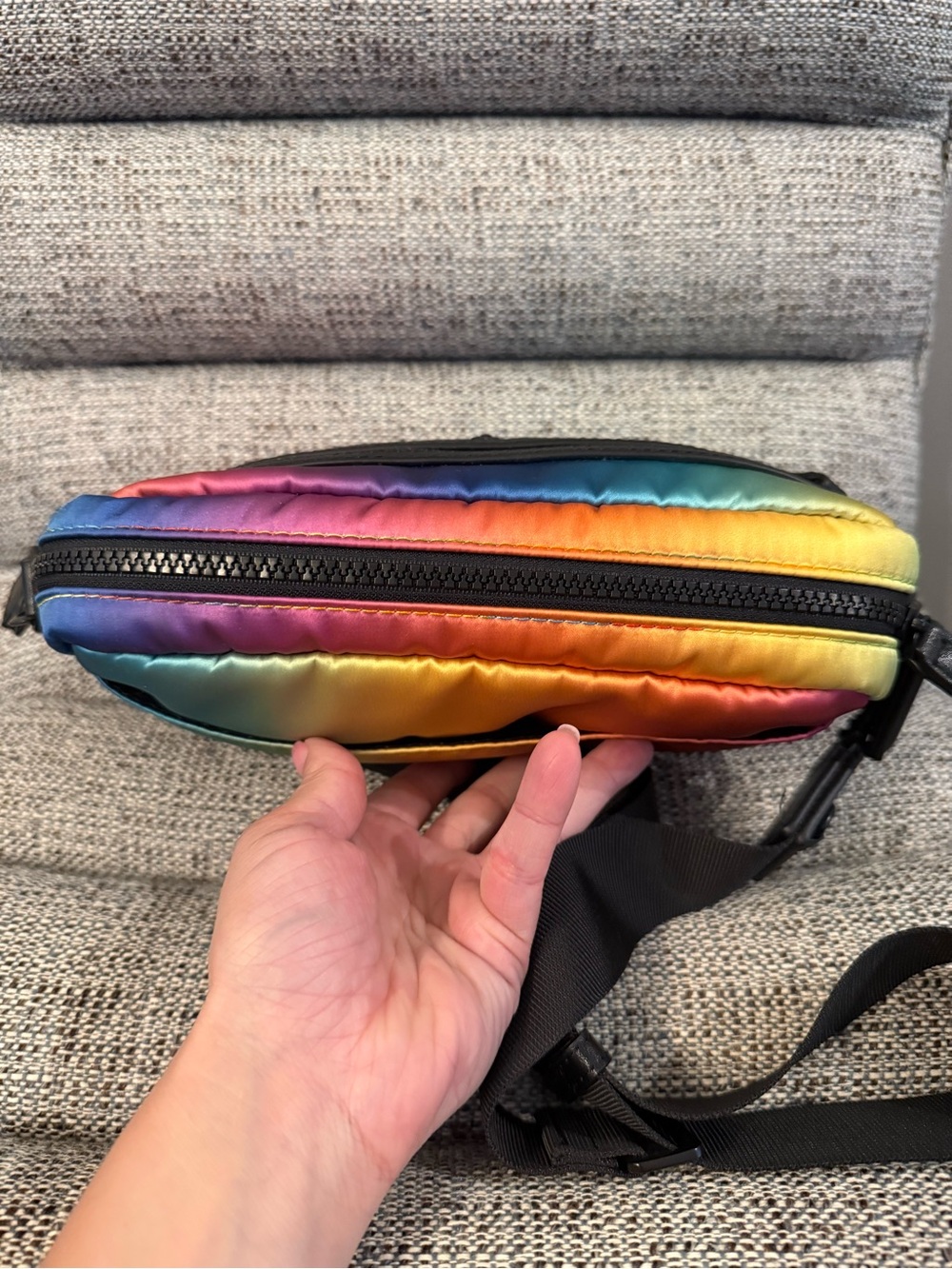 🔥 Kurt Geiger London Rainbow Crossbody – Recycled Nylon 🔥 - Picture 6 of 9